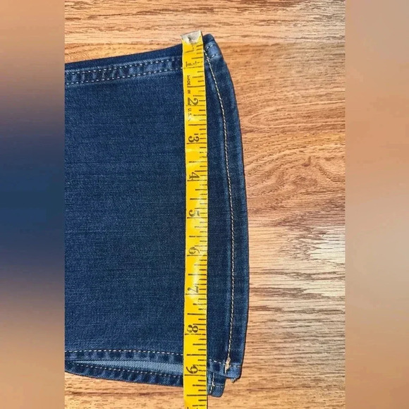 NWT Abercrombie & Fitch/Abercrombie Kids high rise flare denim jeans 9/10 short - Picture 8 of 9